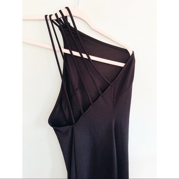 Windsor One Shoulder Formal Dress - Picture 5 of 7